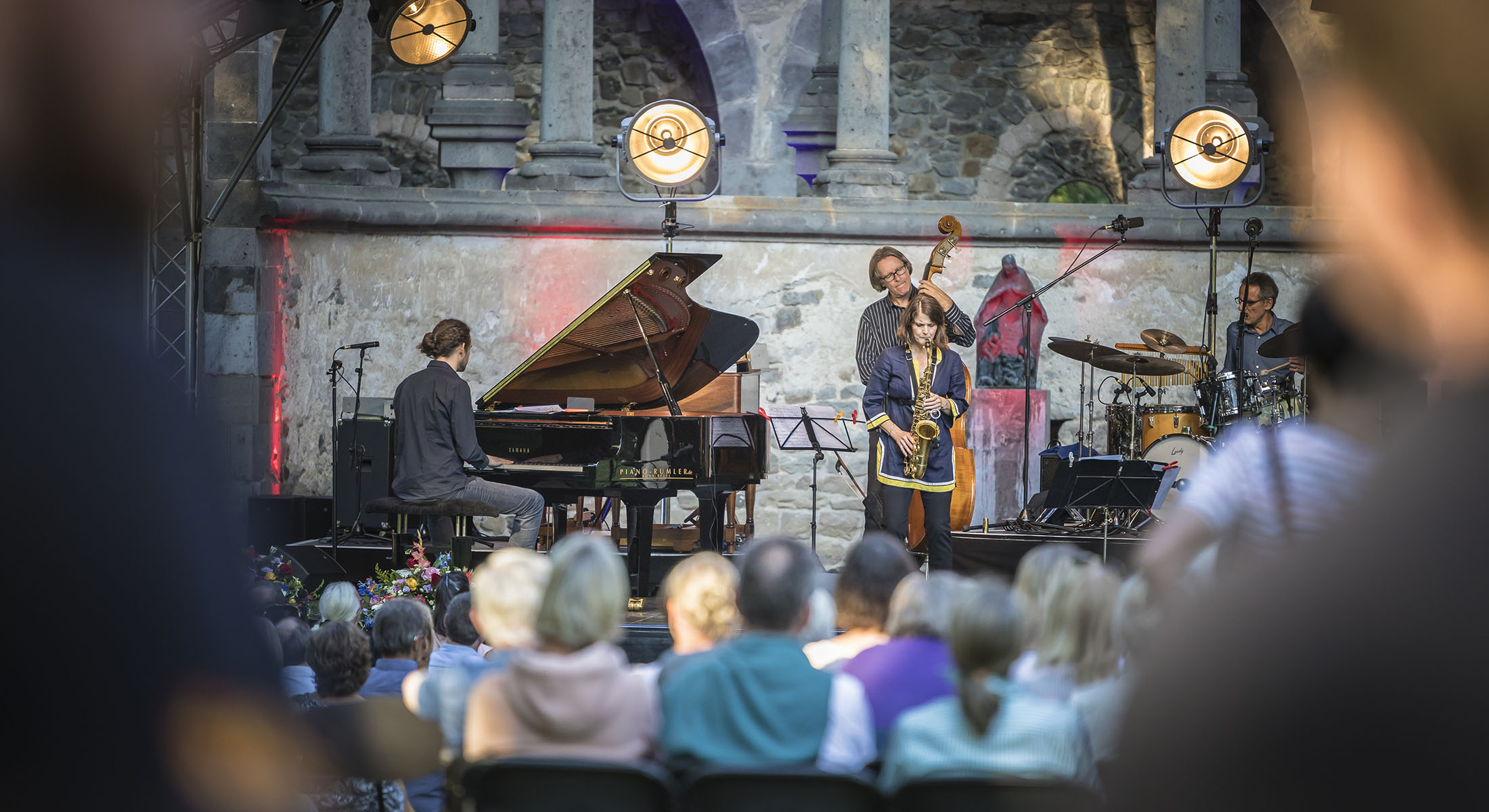 https://fromjazzwithlove.de/wp-content/uploads/2018/10/slidefjwl08.jpg